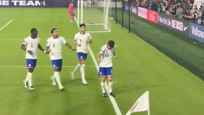 Vídeo: Pulisic marca e festeja com dança de Trump