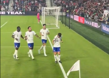 Vídeo: Pulisic marca e festeja com dança de Trump