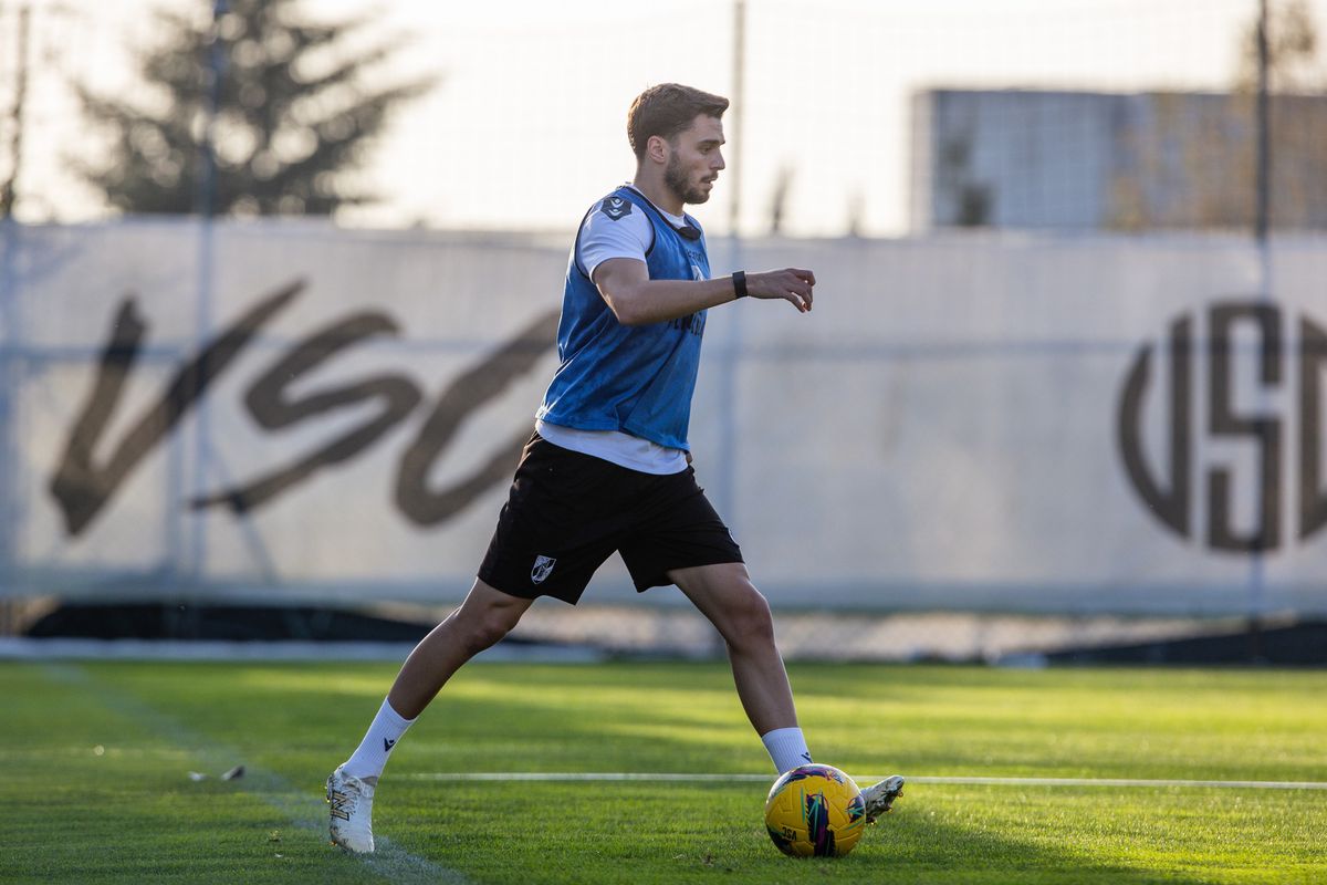 V. Guimarães: duas hipóteses para a vaga de Telmo Arcanjo