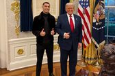 Cristiano Ronaldo ao lado de Donald Trump - Foto: Casa Branca