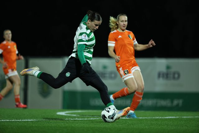 Telma Encarnação voltou a marcar um golaço, tal como já havia feito na Escócia