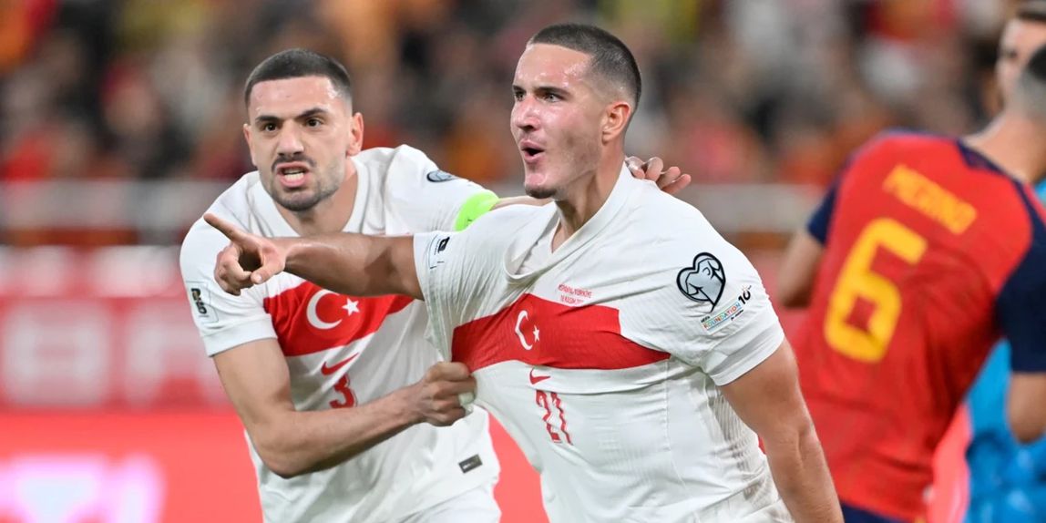 Deniz Gul no festejo do golo - FOTO: FC Porto