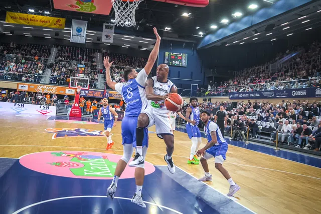 FC Porto despede-se da Taça Europa com derrota