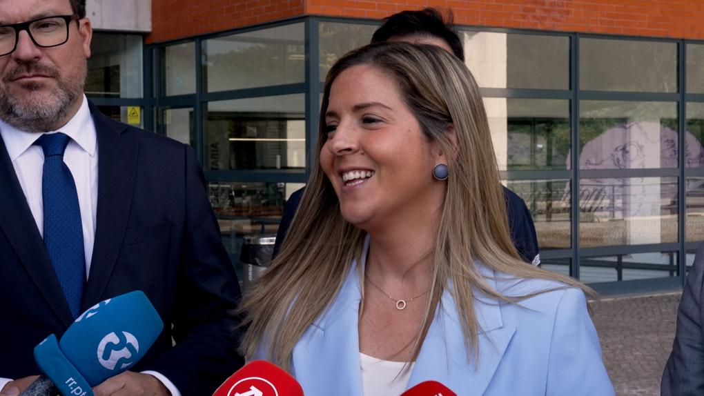 A ministra que tutela o desporto, Margarida Balseiro Lopes, visitou o Complexo do Jamor. Foto A BOLA