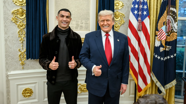 Cristiano Ronaldo com Donald Trump na Sala Oval - Foto: The White House