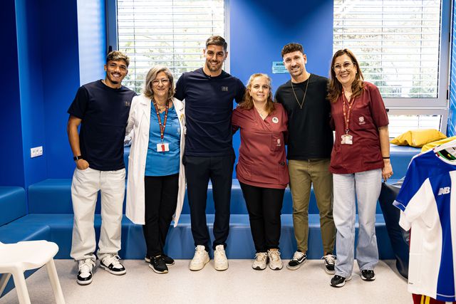 A visita de Cláudio Ramos e William ao Hospital de São João