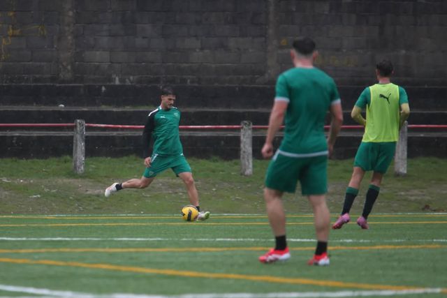 Jogadores do Tondela a preparar o jogo para os 16 avos da Taça de Portugal - Foto: CD Tondela