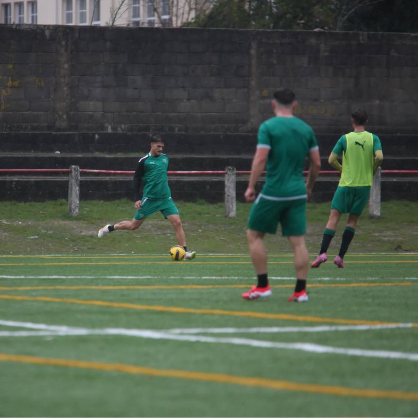 Jogadores do Tondela a preparar o jogo para os 16 avos da Taça de Portugal - Foto: CD Tondela