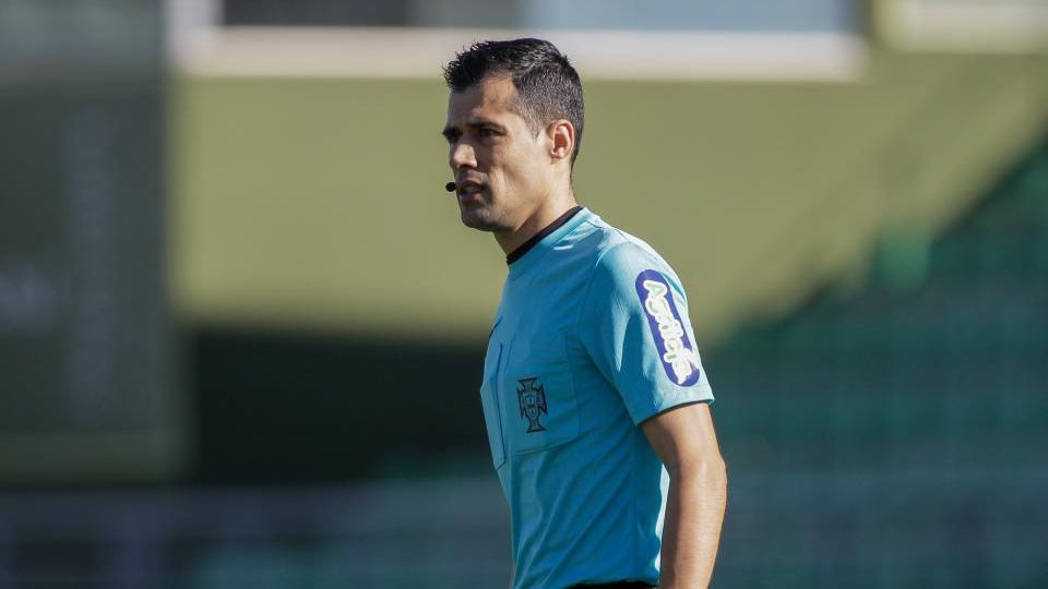 Taça da Liga: Já é o conhecido o árbitro do jogo entre Benfica e Aves SAD