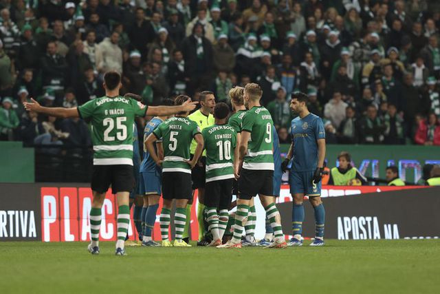 FC Porto inicia preparação do jogo da Taça da Liga após derrota em Alvalade
