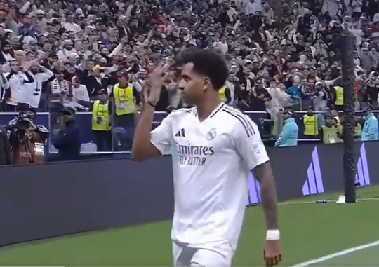 Vídeo: Rodrygo marcou e festejou à John Cena (que não ficou indiferente)