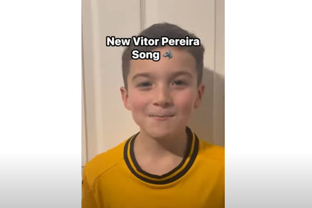 Vítor Pereira ainda não chegou, mas já tem cântico