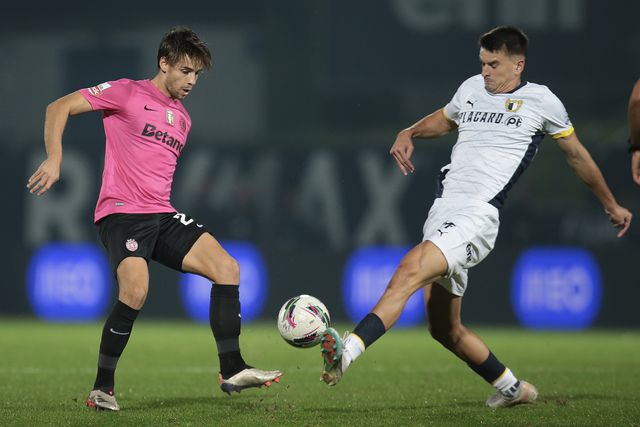 Famalicão: Mirko Topic «muito motivado» para a receção ao Farense