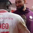 «Tranquilo»: Encontro entre Donnarumma e Singo no balneário após dura entrada (vídeo)