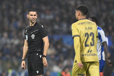 António Nobre contestado pelo FC Porto - FOTO: Rogério Ferreira/Kapta+