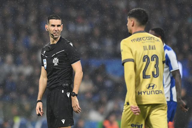 António Nobre contestado pelo FC Porto - FOTO: Rogério Ferreira/Kapta+