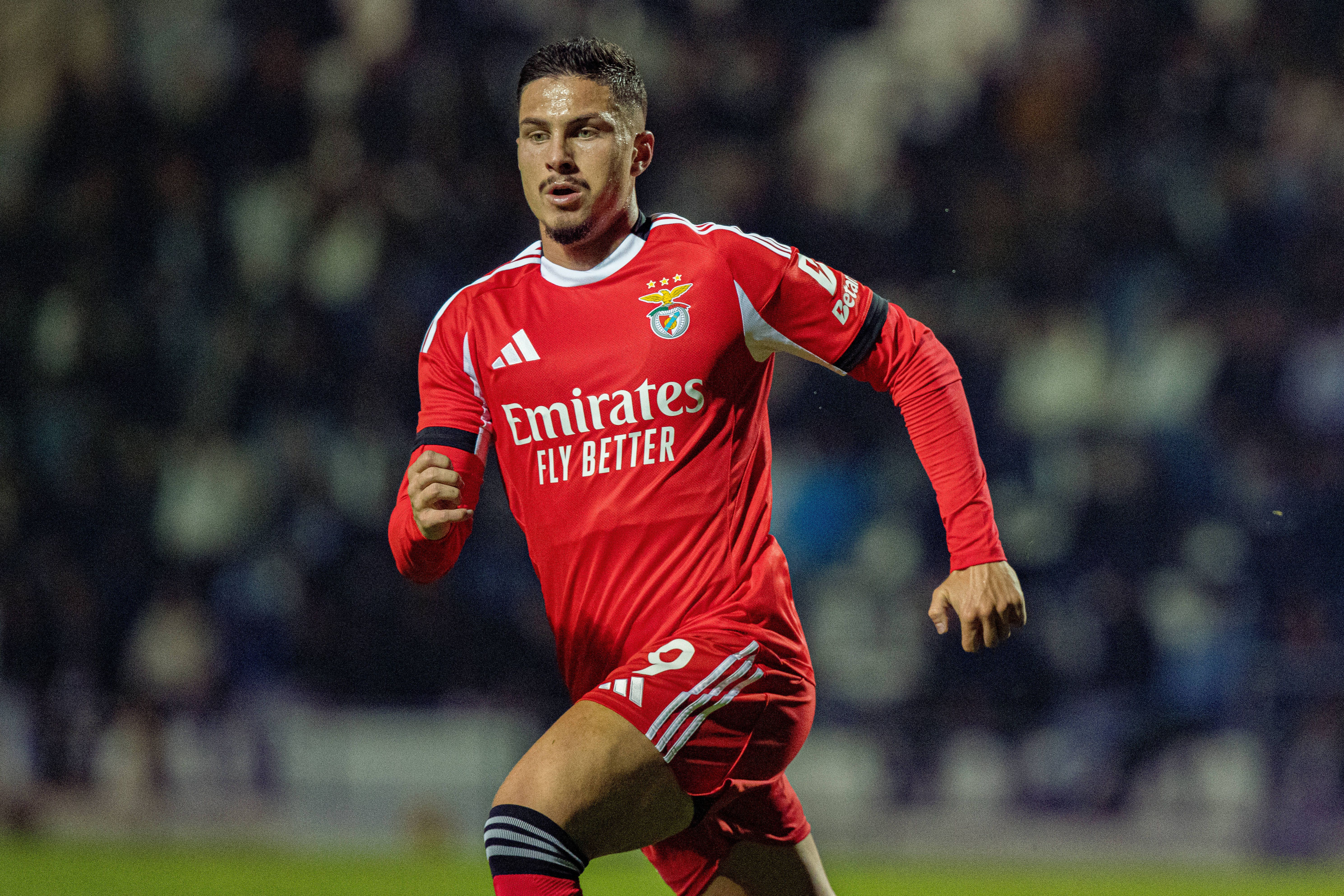 Farense-Benfica (Taça Portugal): Franco Romero por expulsar, segundo Pedro Henriques. «Hélder Malheiro manteve a decisão mesmo após revisão da imagem no monitor, mas errou», analisou Pedro Henriques
