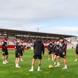 Treino do Benfica com espectadores muito atentos - Foto: SL Benfica