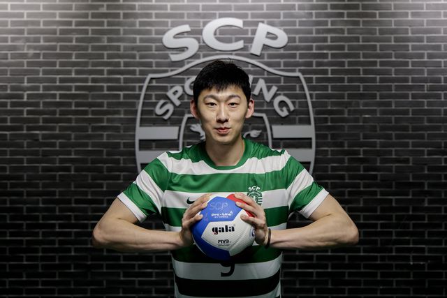 Yongzhen Li é leão - Foto: Sporting CP
