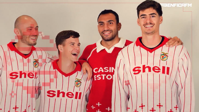 Figuras da equipa principal, uma lenda e um pedido: eis a música de Natal do Benfica