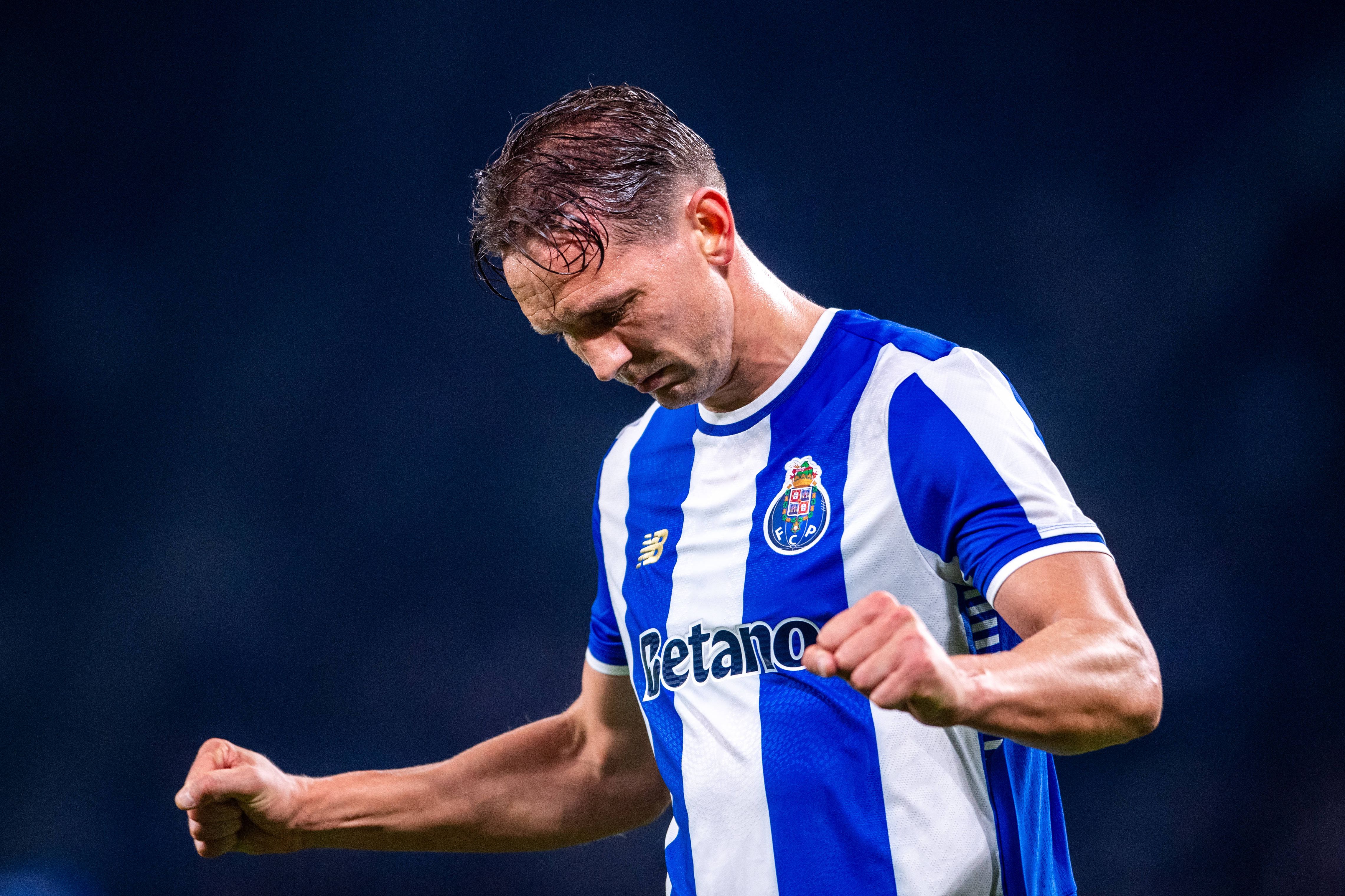 Luuk de Jong reage à operação