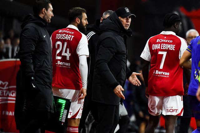 Emblema da Ligue 1 surpreendido por adversário modesto