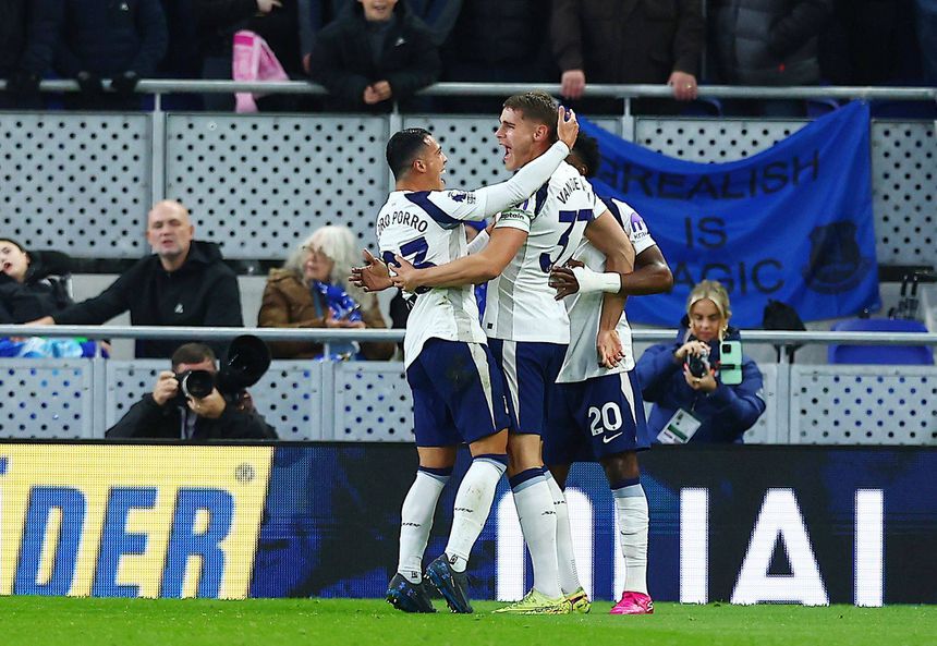 Tottenham é anfitrião do Liverpool na 17.ª jornada da Premier League — Foto: IMAGO