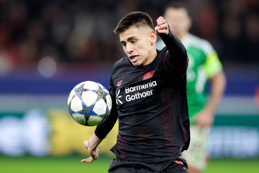 Claudio Echeverri jogou apenas 269 minutos pelos farmacêuticos