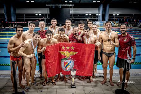 Quem vai cantar o hino nacional?