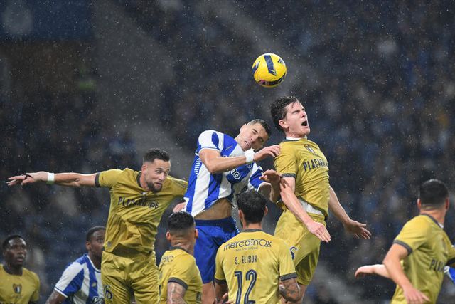 Famalicão: encarar as tormentas para lograr a bonança europeia
