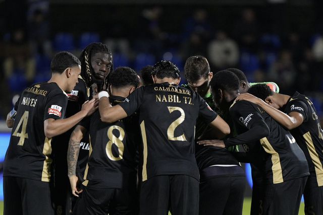 Jogadores do Alverca juntos na última partida em Arouca - Foto: Alverca