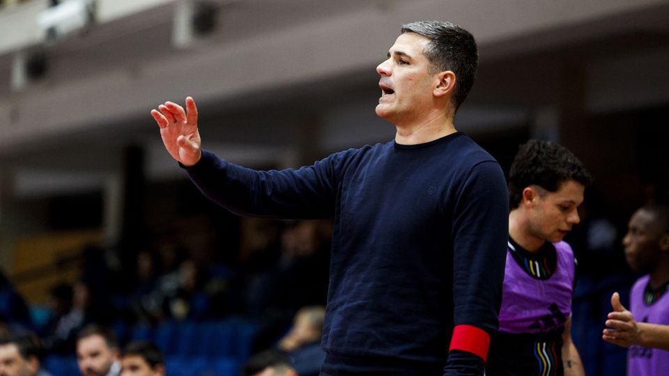 Mário Silva: «Em 22 anos no futsal, nunca vi esta vergonha»