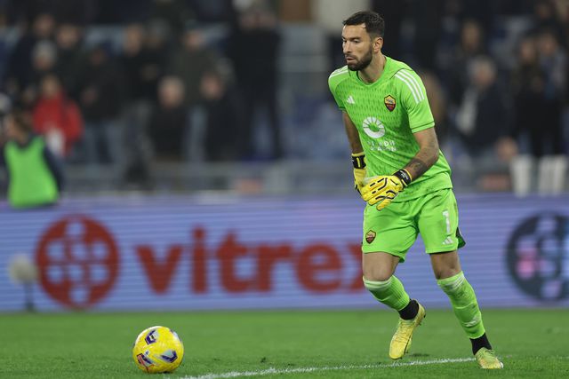 VÍDEO: 'Frango' de Patrício na estreia de De Rossi