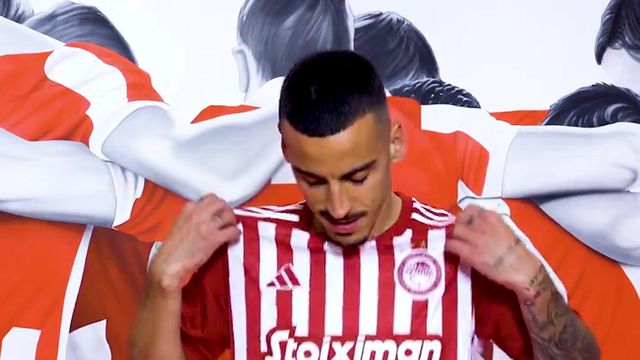 As primeiras imagens de Chiquinho com a camisola do Olympiakos