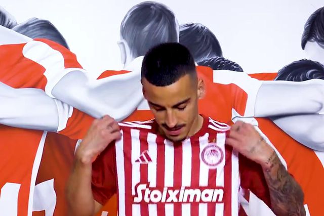 As primeiras imagens de Chiquinho com a camisola do Olympiakos