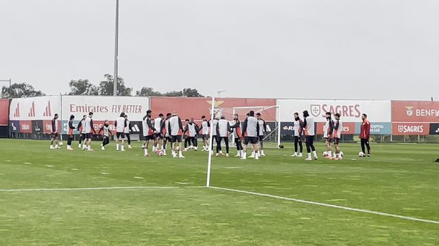 Benfica: Di María sem limitações antes da Champions