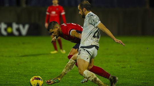 Oliveirense-Penafiel: o último travou o primeiro