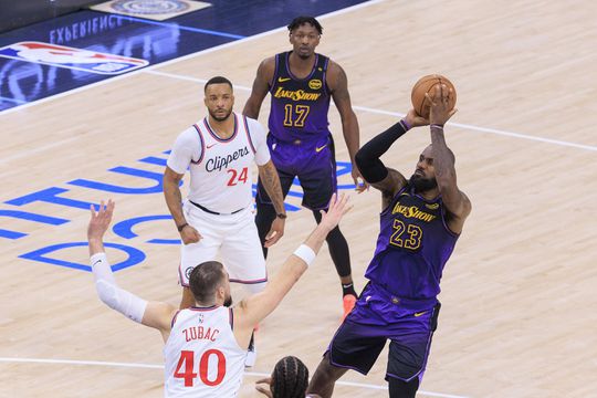 NBA: Clippers derrotam Lakers no dérbi de Los Angeles