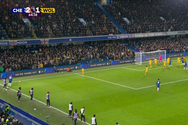 Madueke marca e complica tarefa para Vítor Pereira