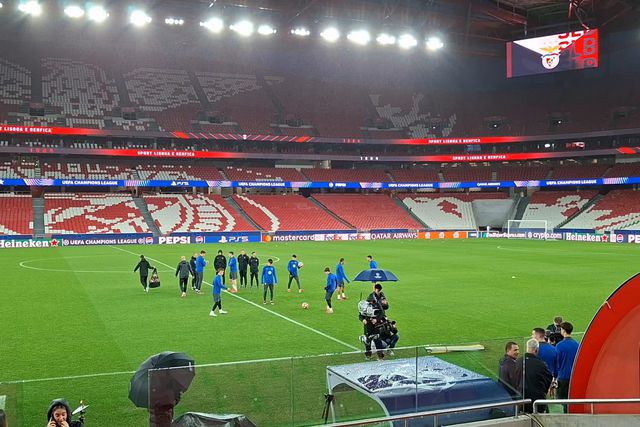 Chuva de estrelas: Barcelona a treinar na Luz