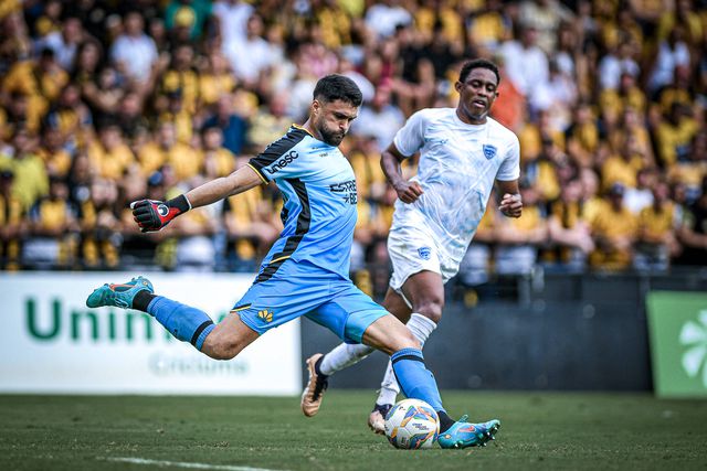 Matheus Teixeira, o mais recente reforço do Rio Ave, formou-se no Palmeiras e no Brasil representou ainda Bahia e Criciúma