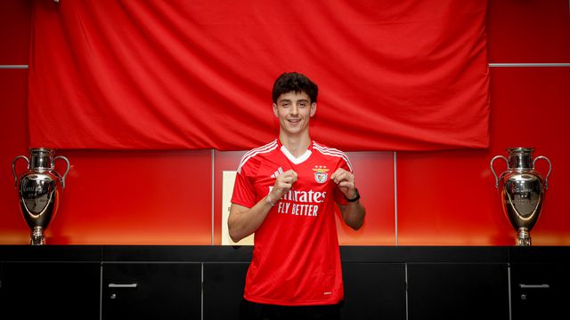 «Manu Silva é contratação muito boa da parte do Benfica, é 'upgrade' a Florentino»