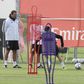 Bruma, no treino matinal do Benfica, antes da partida para Turim — Foto: SL Benfica