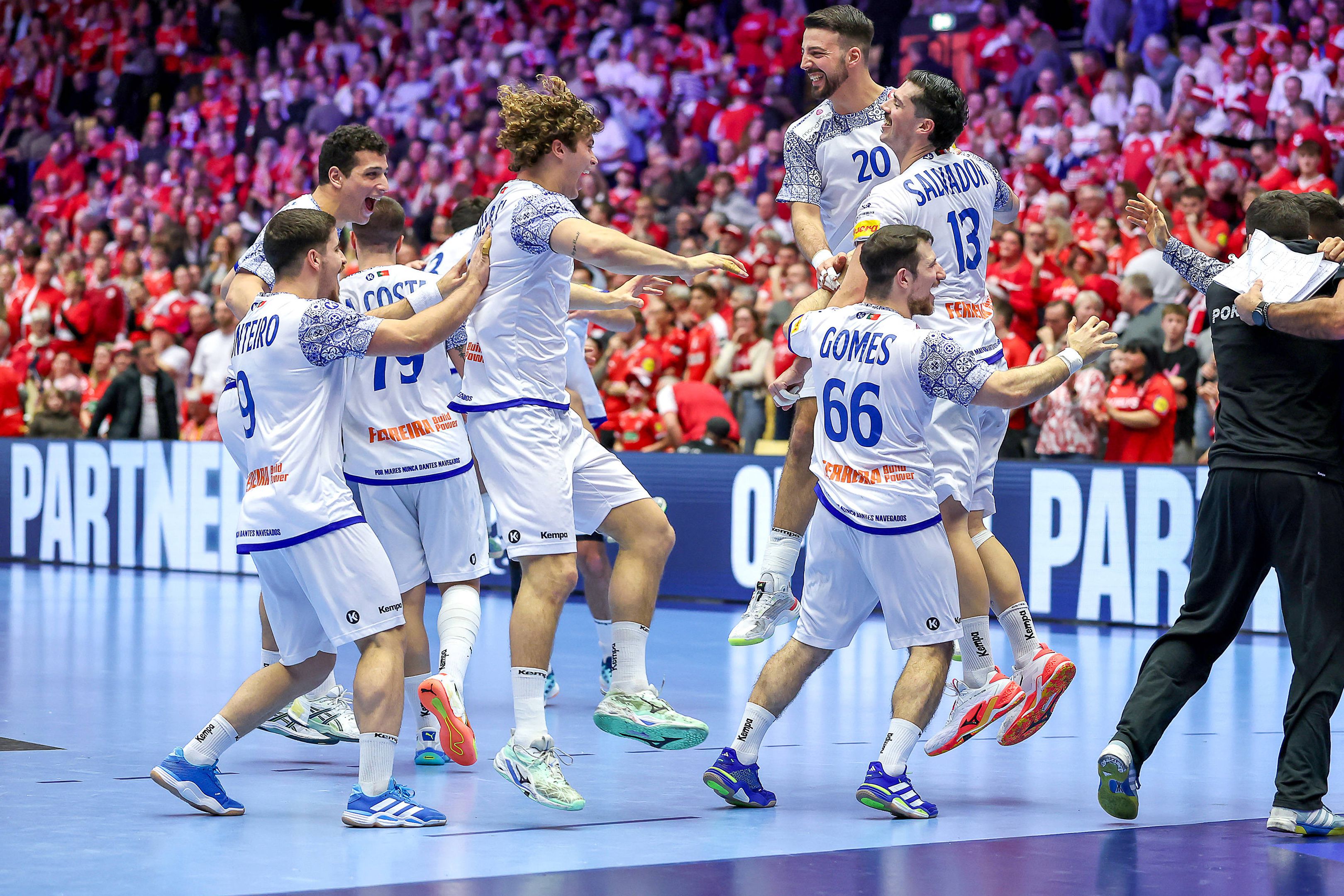 Andebol luso conquistou maior vitória da sua história - Foto: IMAGO