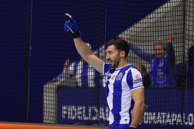 Rafa é um dos símbolos dos dragões que esteve quase a mudar-se para os rivais encarnados. Foto WSE