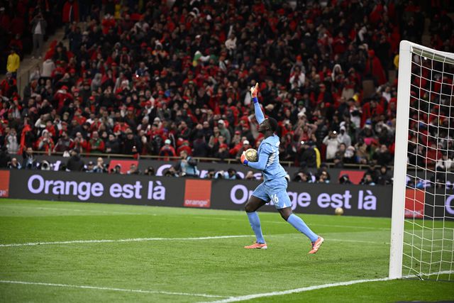 Episódio da toalha: médio de Marrocos foi ao hotel do Senegal pedir desculpa a Mendy