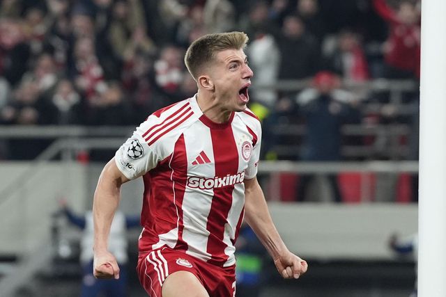 A festa de Costinha - Foto: Olympiacos