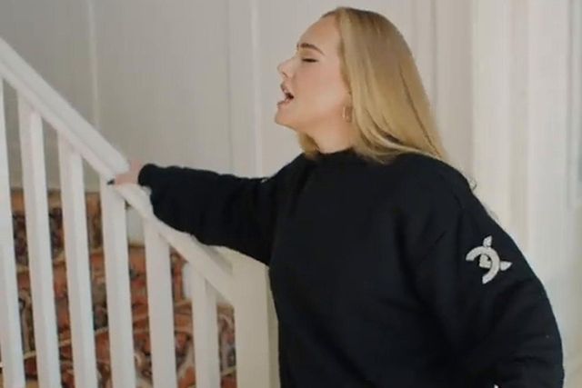 Adele canta pelo Tottenham