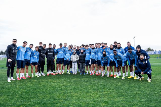 Pequena Luísa visitou hoje o Olival - Foto: FC Porto