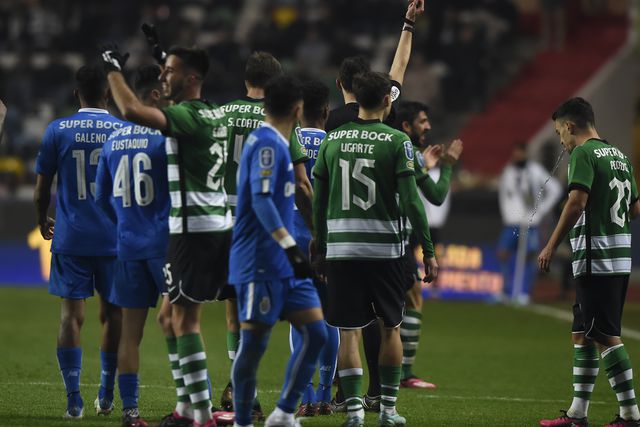 Sporting: castigo de Paulinho amnistiado pelo Papa